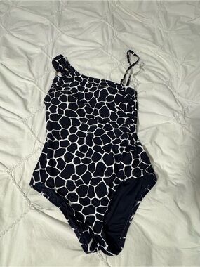 Michael Kors Black & White Giraffe-Print One Shoulder One-Piece Swimsuit